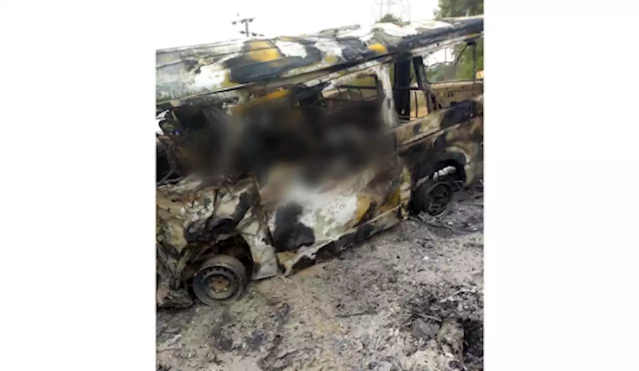 Seven burnt to death, 14 injured in bus crash on Lagos-Ibadan Expressway