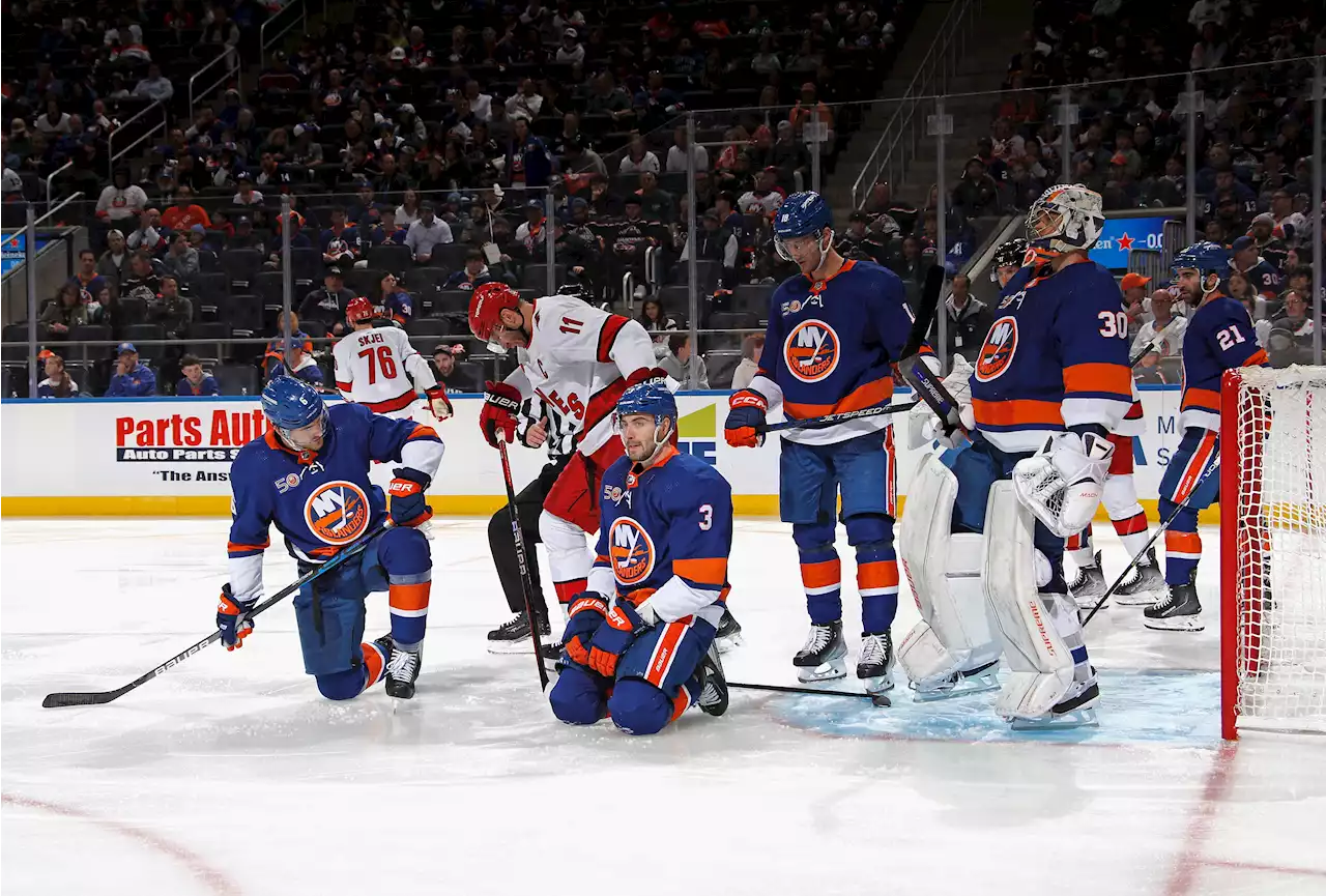 Islanders embarrassed by Hurricanes in Game 4 to fall into daunting 3-1 hole