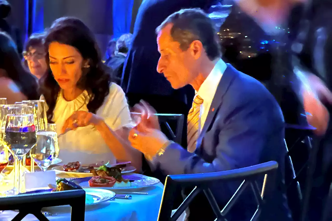 Weiner out again: Disgraced pol spotted at event with estranged wife Huma Abedin