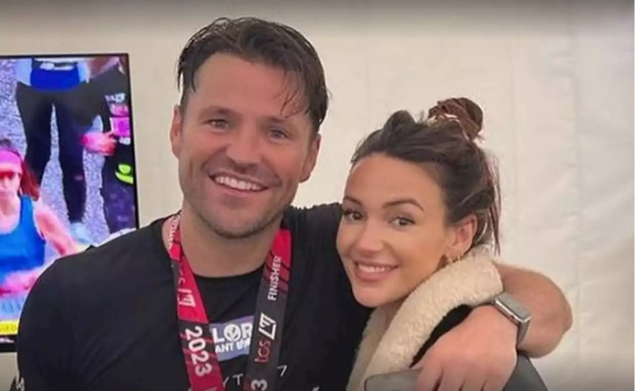 Mark Wright supported by wife Michelle Keegan as he finishes London Marathon