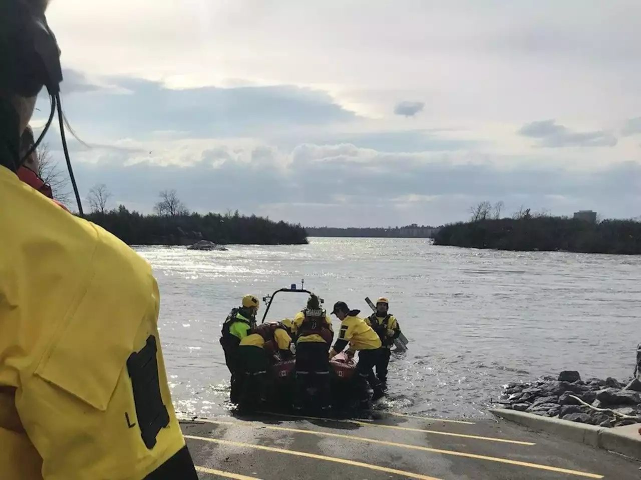 Water rescue crews fish three kayakers out of the Ottawa River