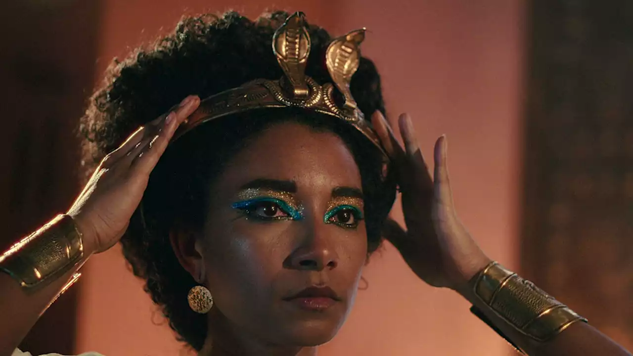 Por qué 'molesta tanto' que exista una 'Cleopatra negra': la opinión de la directora de la serie de Netflix | Adele James protagoniza 'Reina Cleopatra'