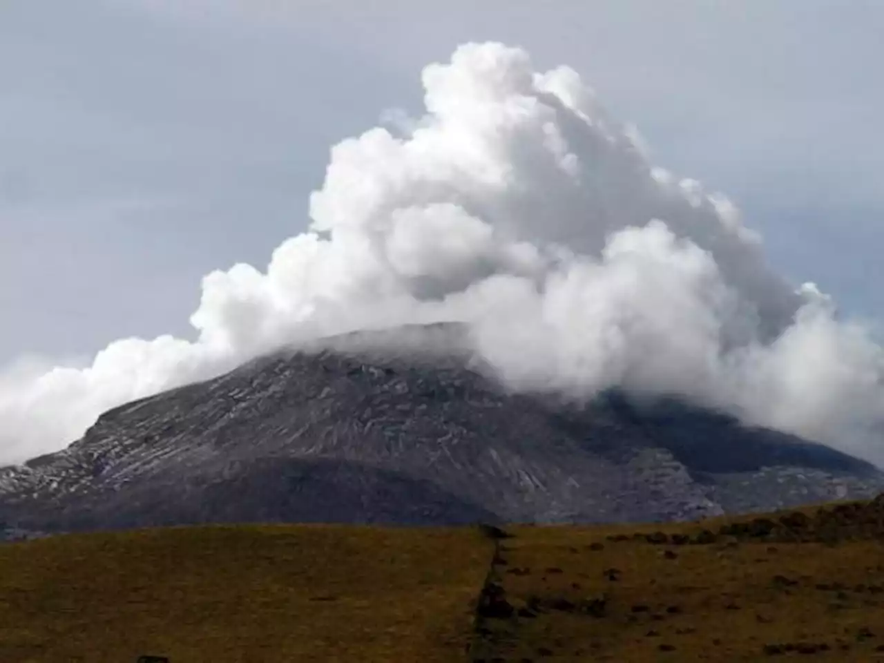 Reportan aumento de sismicidad cerca del Nevado del Ruiz