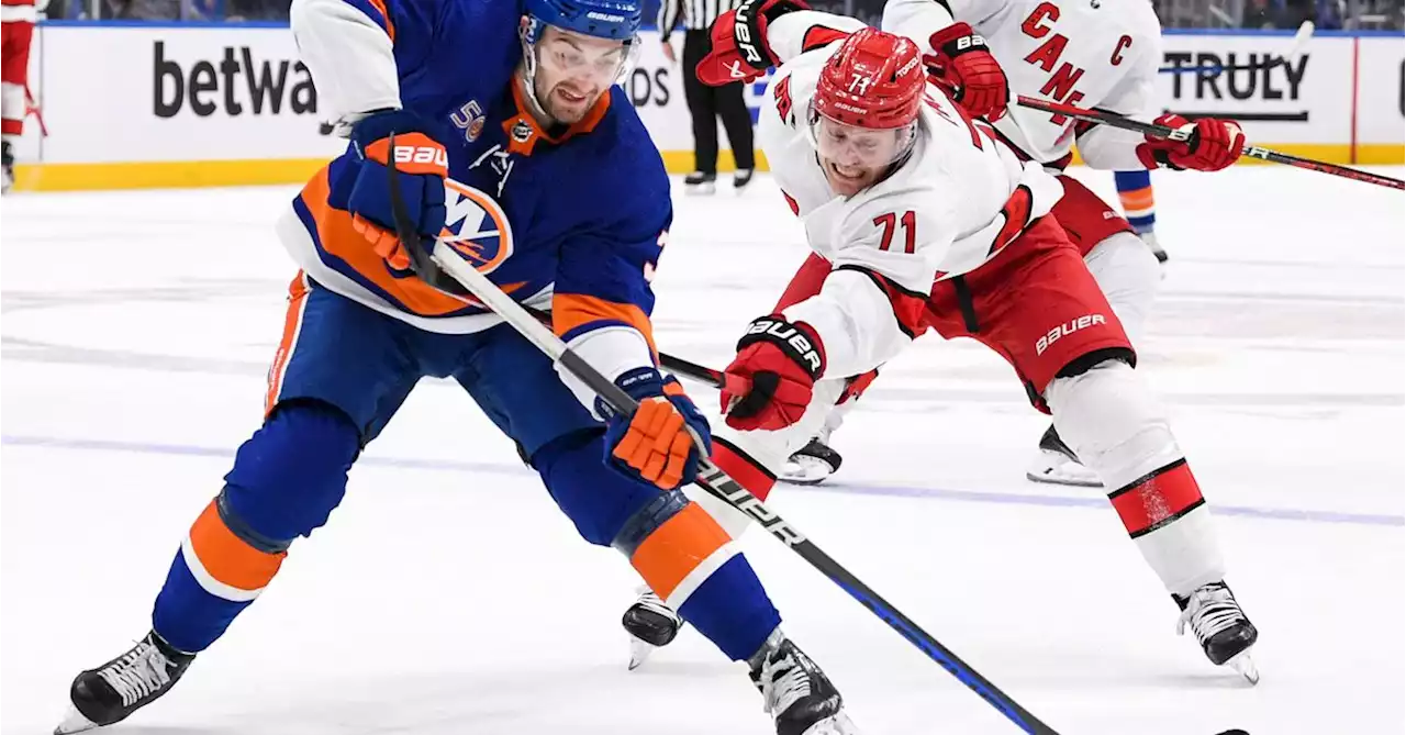 Hurricanes score early, often to top Islanders