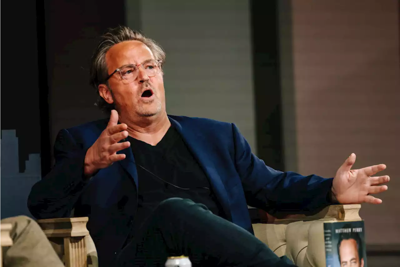 Matthew Perry Promises to Remove Keanu Reeves Barbs From Future Copies of His Memoir