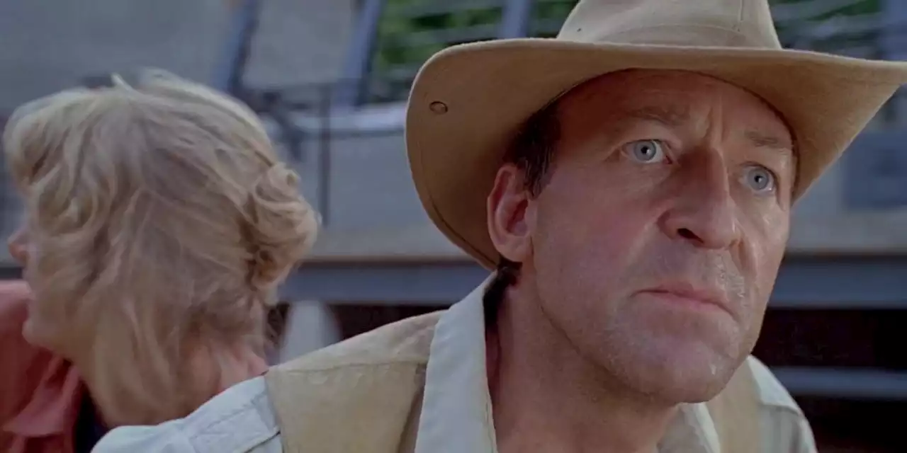 Why Muldoon Died In Jurassic Park (Despite Surviving In The Book)