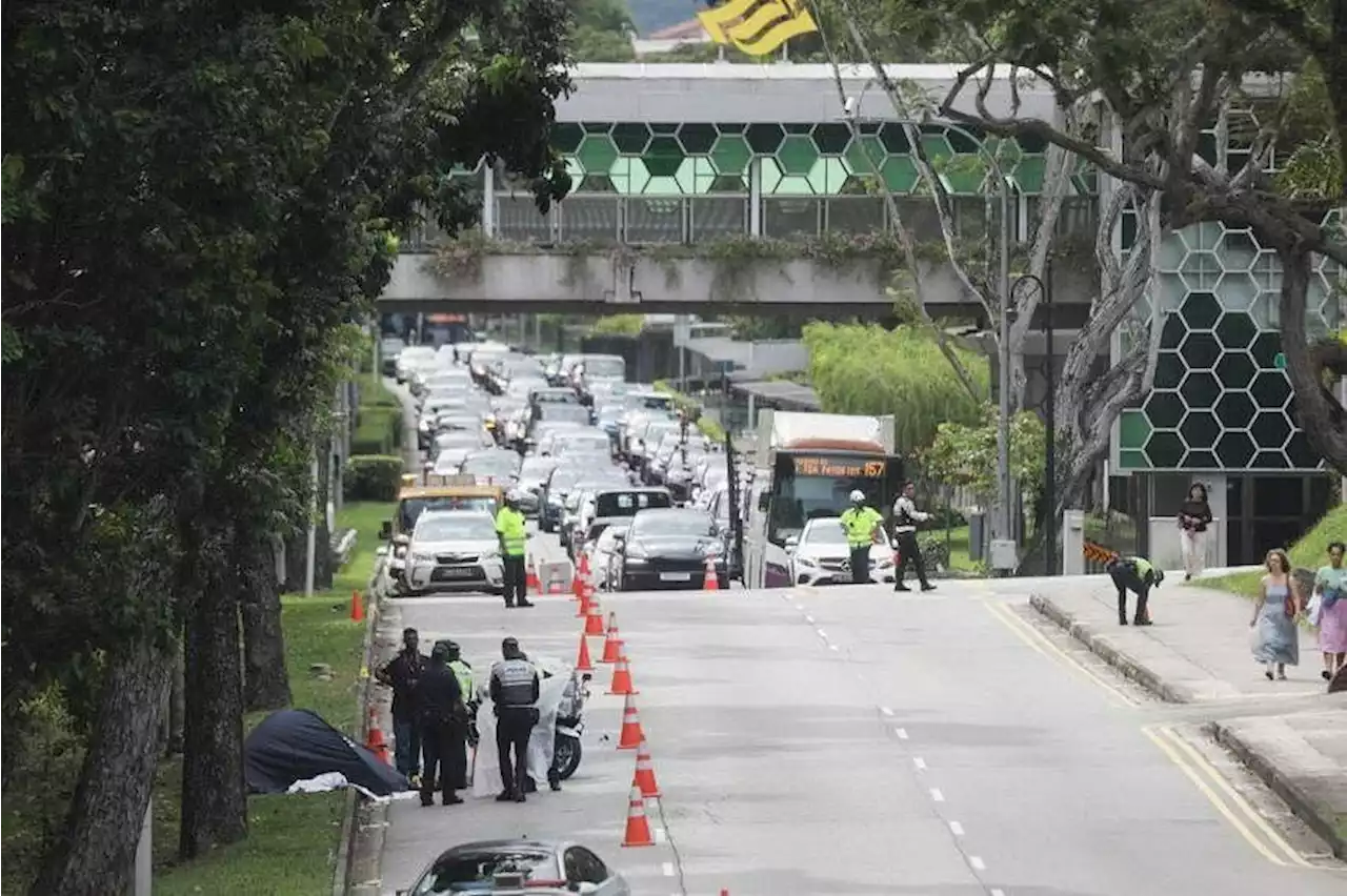 1 killed in traffic accident in Dunearn Road