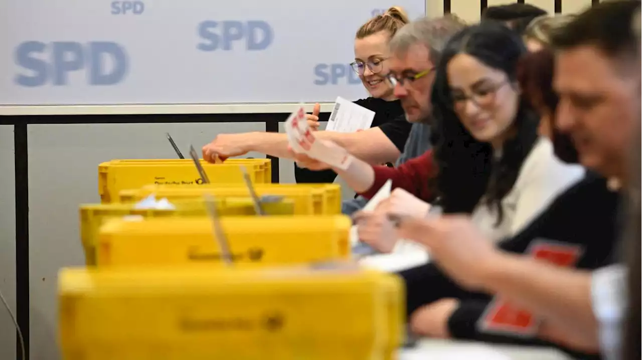 Knappe Mehrheit beim Mitgliederentscheid: Berliner SPD stimmt offenbar für Koalition mit CDU