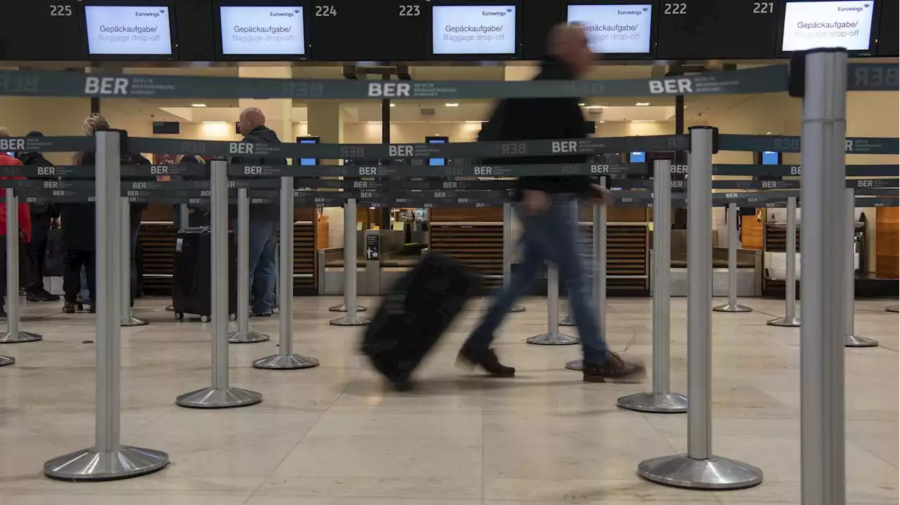 Warnstreik am Flughafen Berlin-Brandenburg: Alle Abflüge und zahlreiche Ankünfte am Montag gestrichen