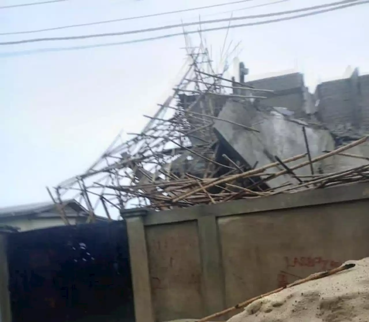 Three-storey building collapses in Lagos | TheCable