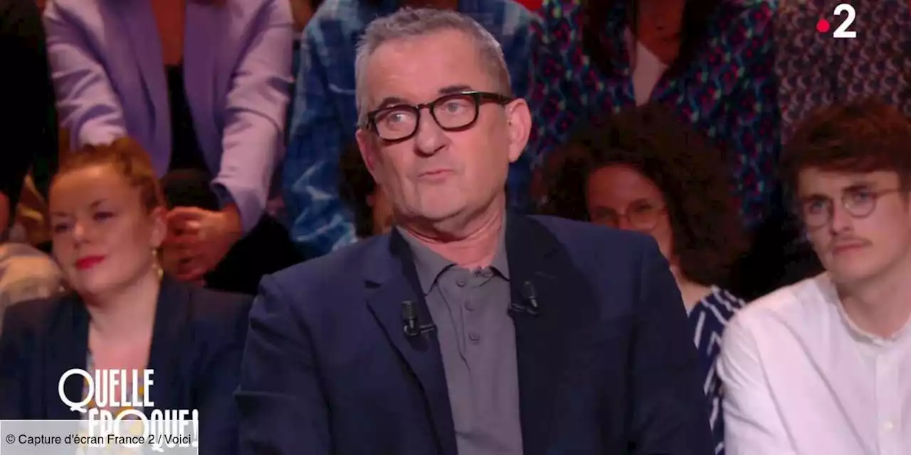 « Il hurlait comme une fille » : Christophe Dechavanne hué après avoir raconté une anecdote sur David Ginola - Voici