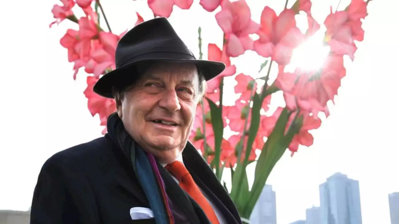 Barry Humphries' family in talks over state funeral