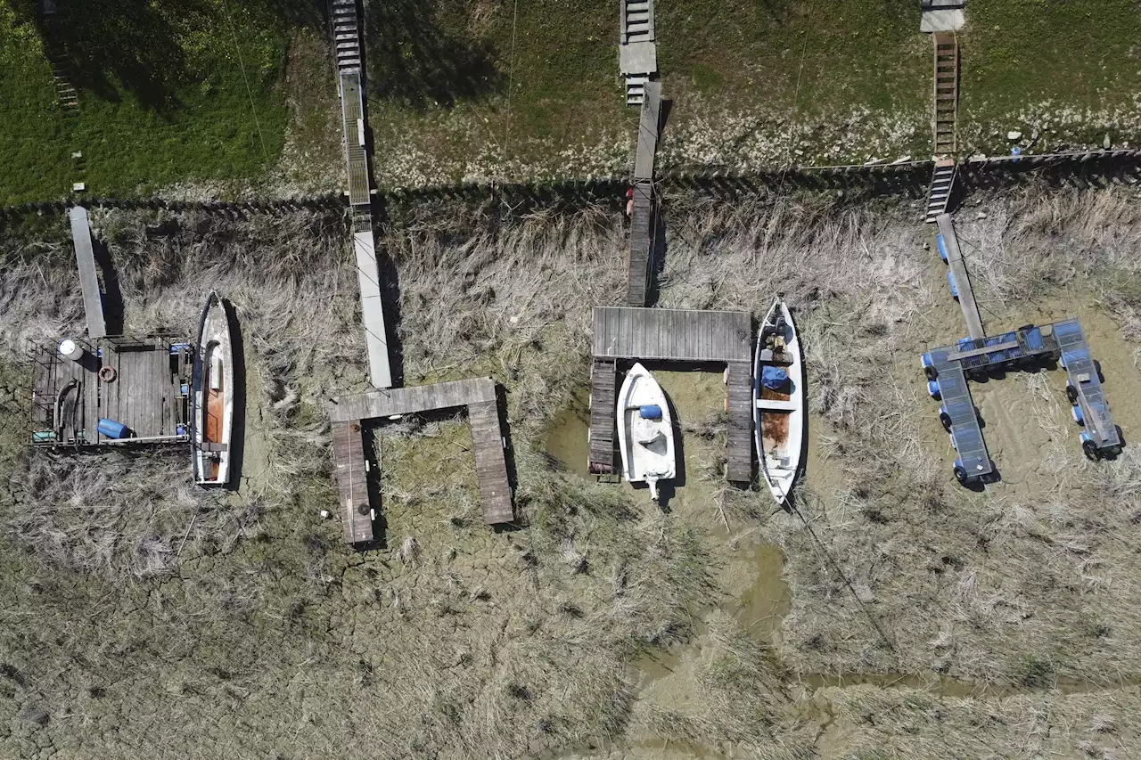 Lack of snow condemns Italy's Po to a desperately dry summer