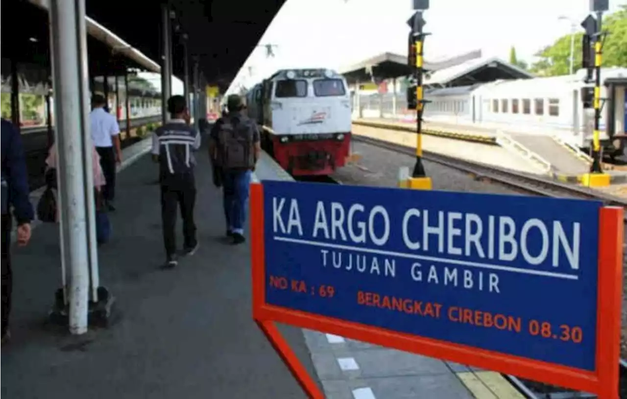 Arus Balik Mulai Ramai, Stasiun Cirebon Berangkatkan 9.186 Penumpang