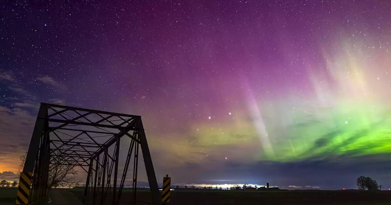 Rare and dazzling display of Northern Lights just illuminated Ontario skies