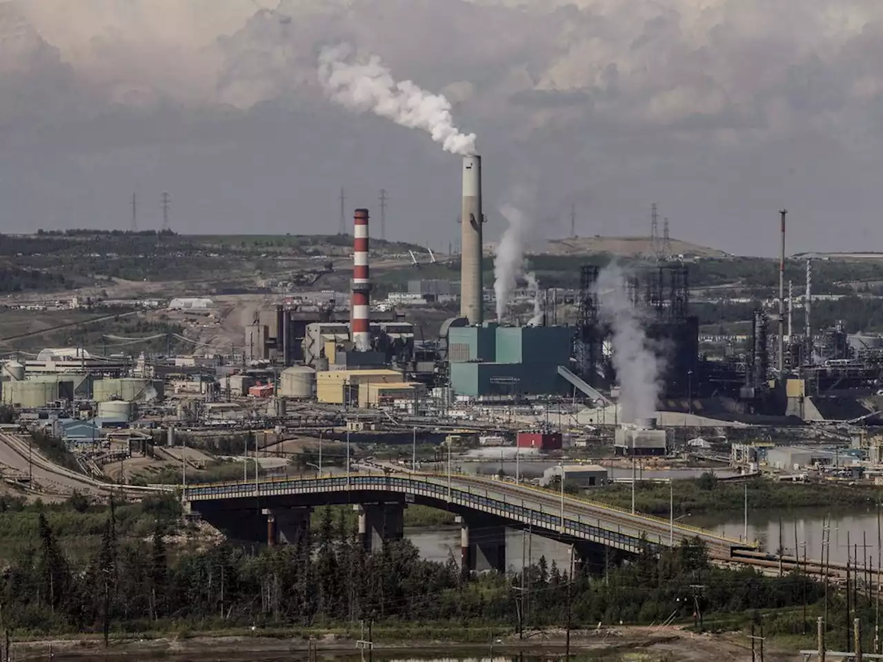 Oilsands emissions could be underestimated by current measuring methods: study