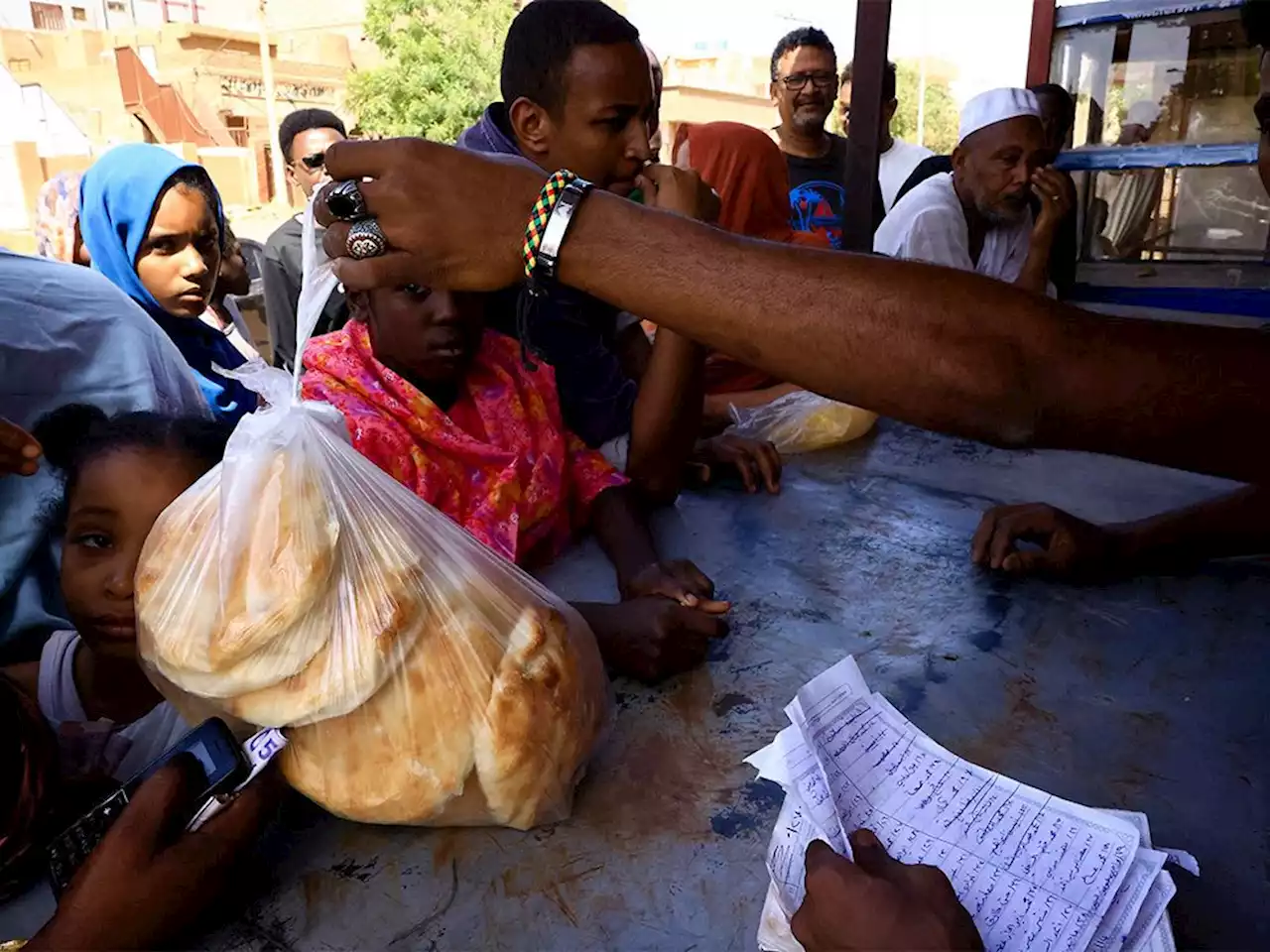 Sudanese help one another find medicine, water as state collapses into war