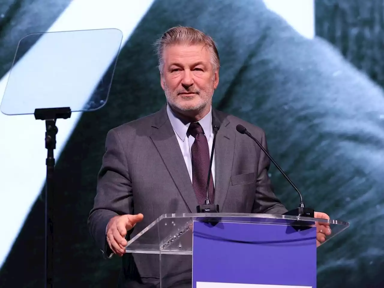 Alec Baldwin resumes filming 'Rust' in Montana