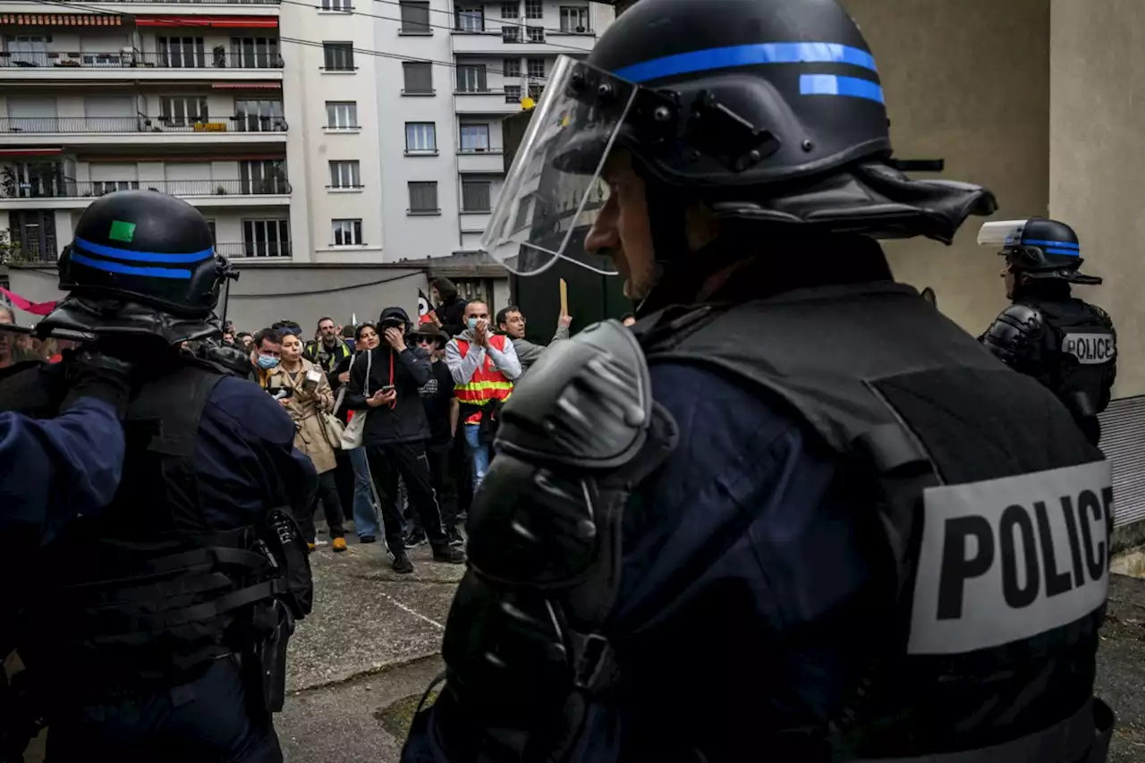 Lyon : la visite de Pap Ndiaye fortement perturbée par des manifestants