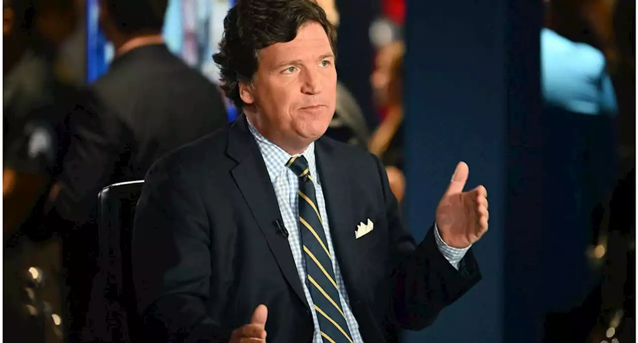 El presentador estrella Tucker Carlson se va de Fox News