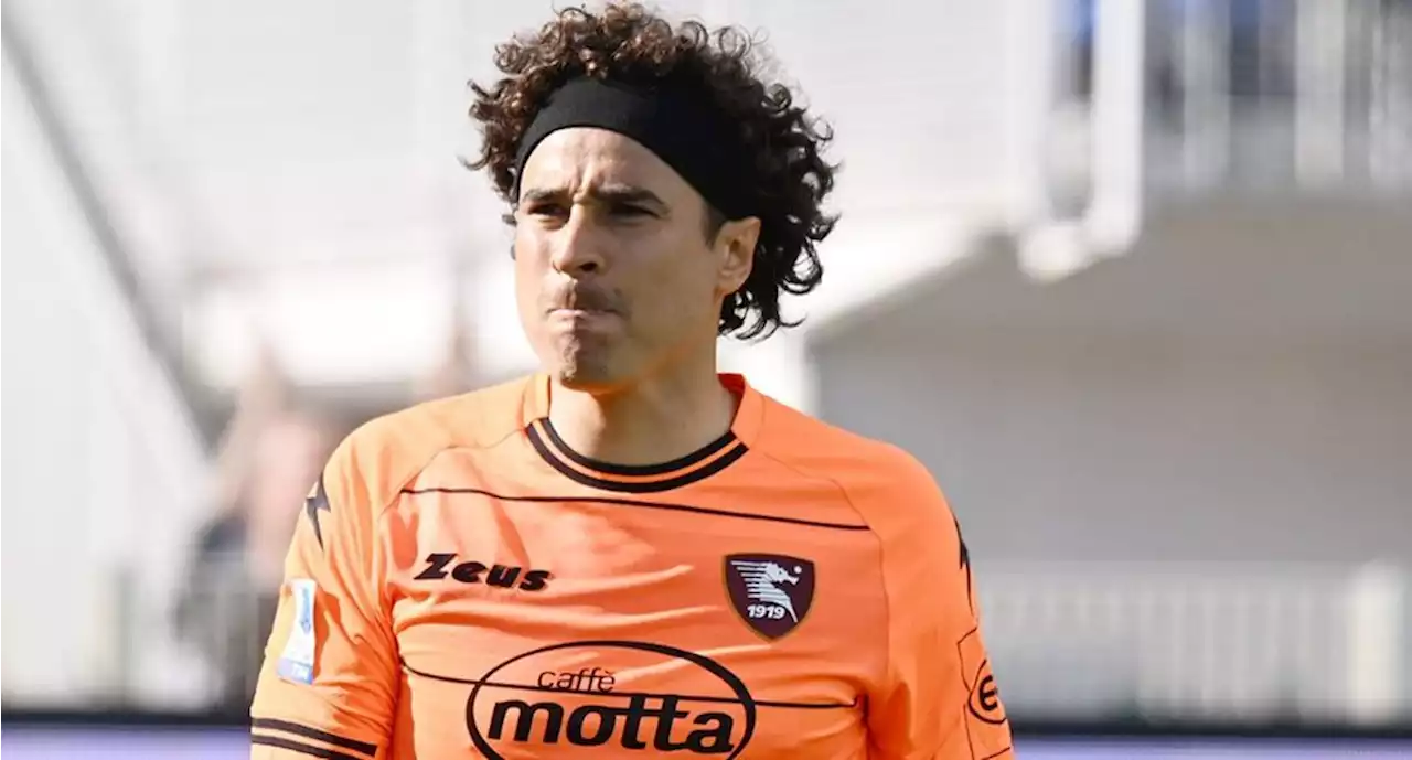 Otro club de Europa planea llevarse a Guillermo Ochoa