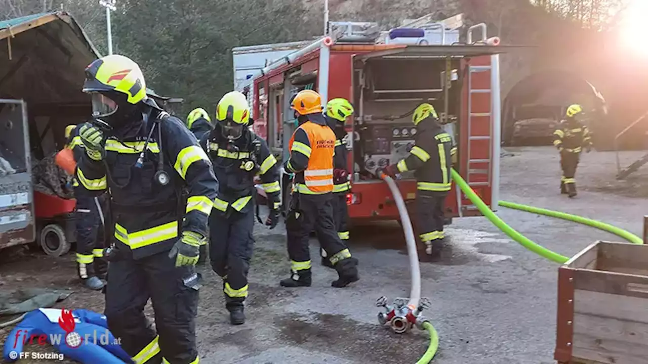 Bgld: Branddienstübung mit Wasserversorgung im alten Steinbruch in Loretto