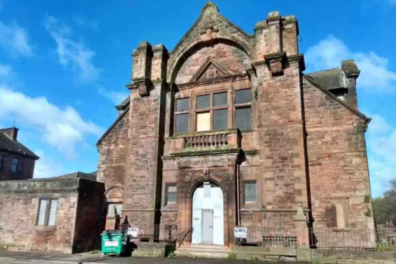 Council seals off building in 'dangerous condition'