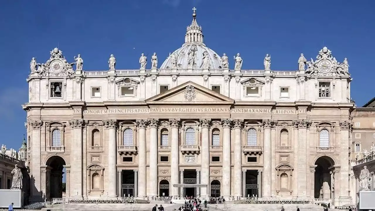 Pope presides over the first meeting of the new Council of Cardinals