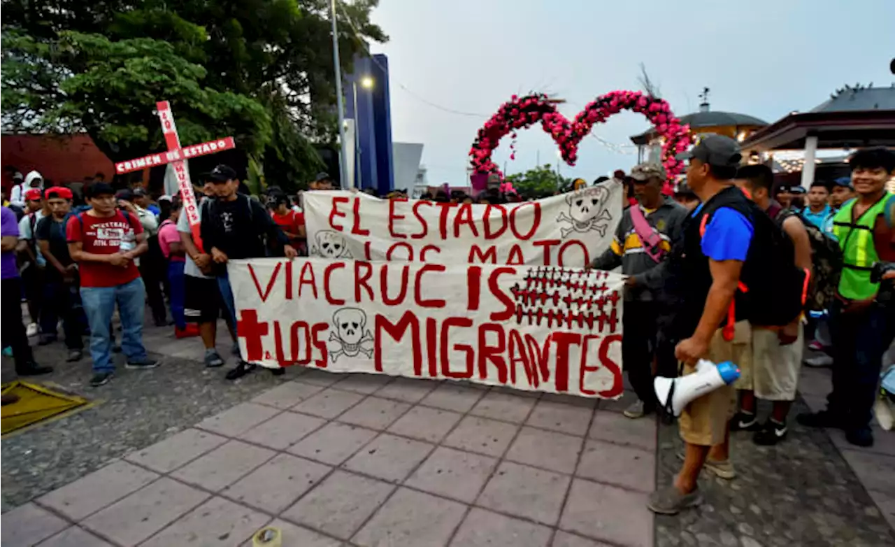 3,000 migrants begin walk north from southern Mexico