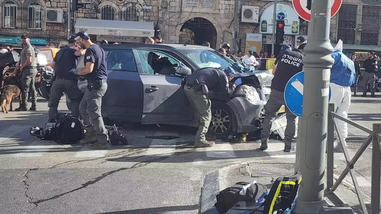 Israele, auto sulla folla in centro a Gerusalemme: 8 feriti