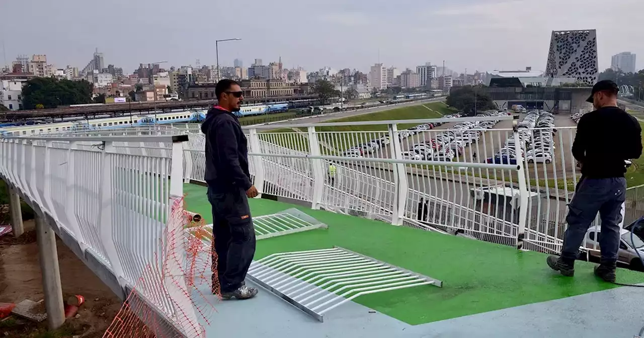 En fotos: así comenzaron a colocar el último tramo de la ciclovía en altura en Córdoba | Ciudadanos | La Voz del Interior