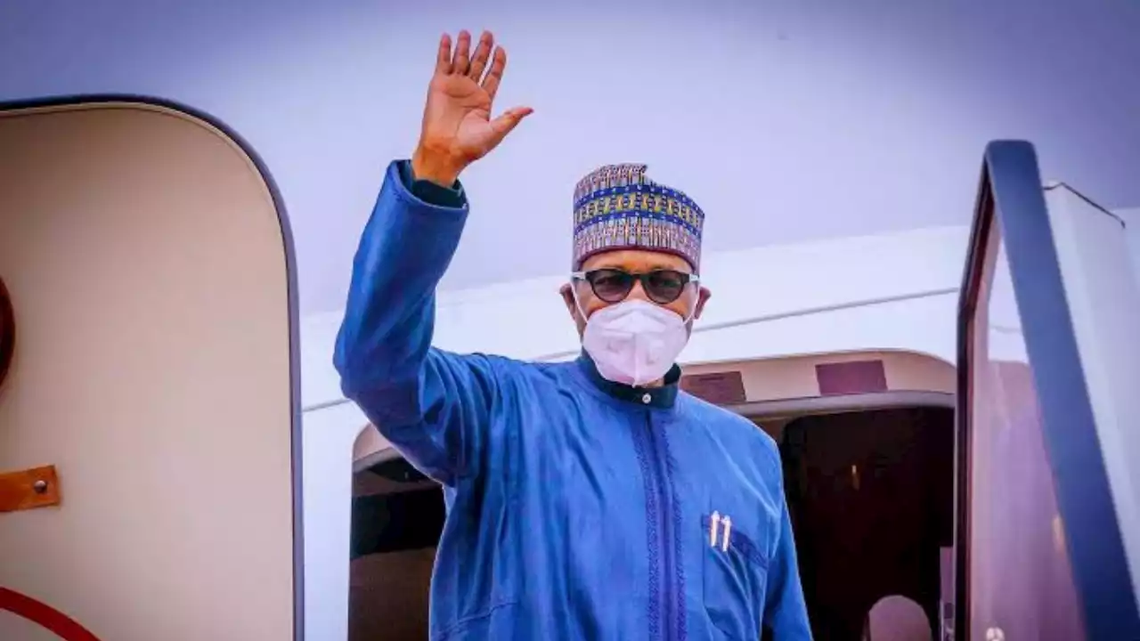 Buhari Off To Ghana For Summit Of Guinea Heads Of State, Govts