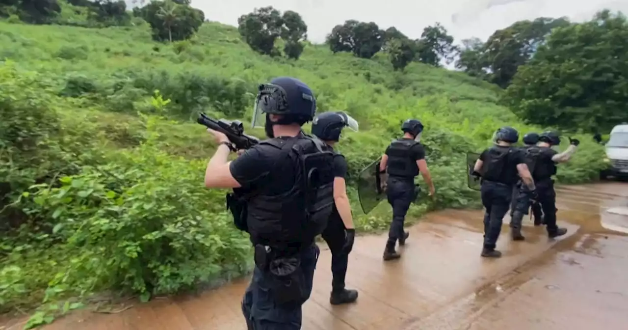 A Mayotte, les CRS s’apprêtent à lancer l’opération « Wuambushu » dans un climat de tension