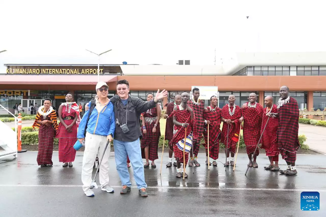 Tanzania receives first batch of Chinese tourists after pandemic