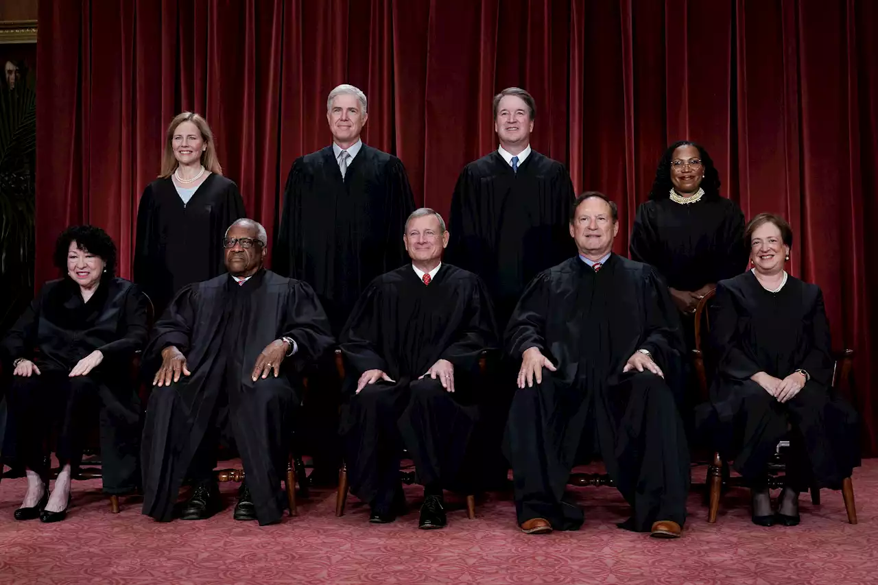 Supreme Court to hear First Amendment cases regarding public officials’ social media accounts