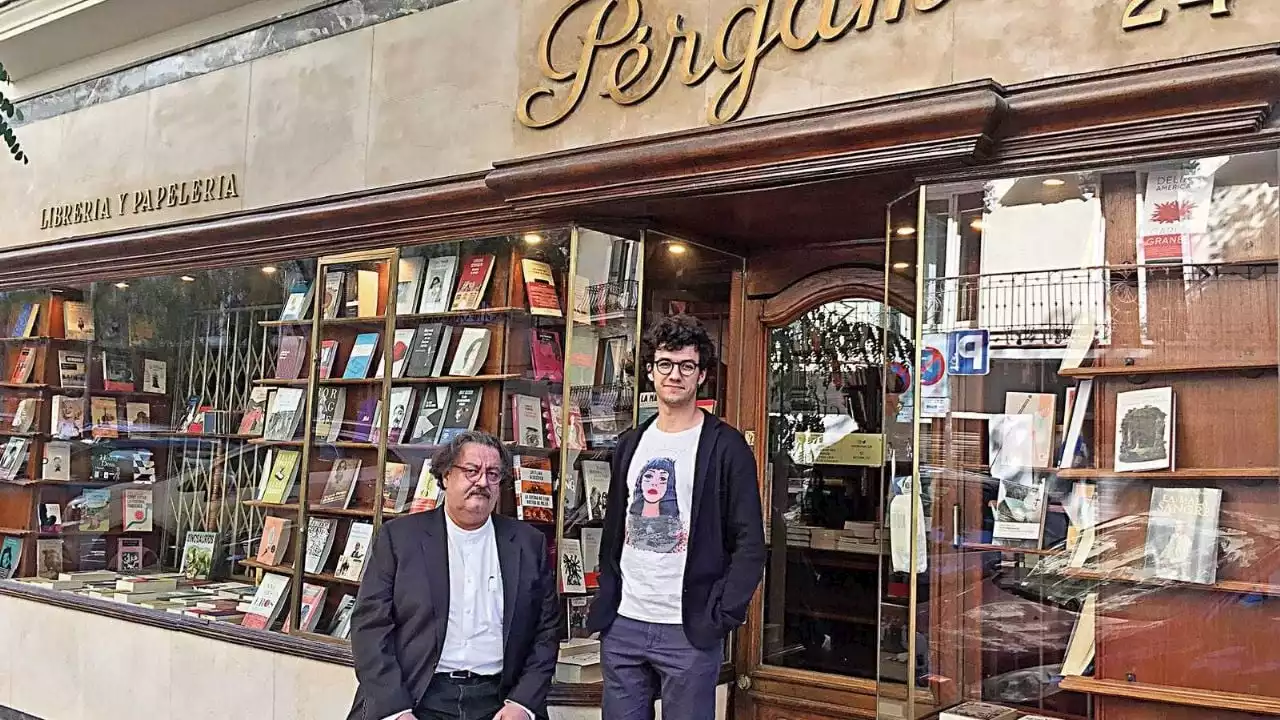 Autor de 'Cochabamba', Jorge F. Hernández salva la librería más antigua de Madrid