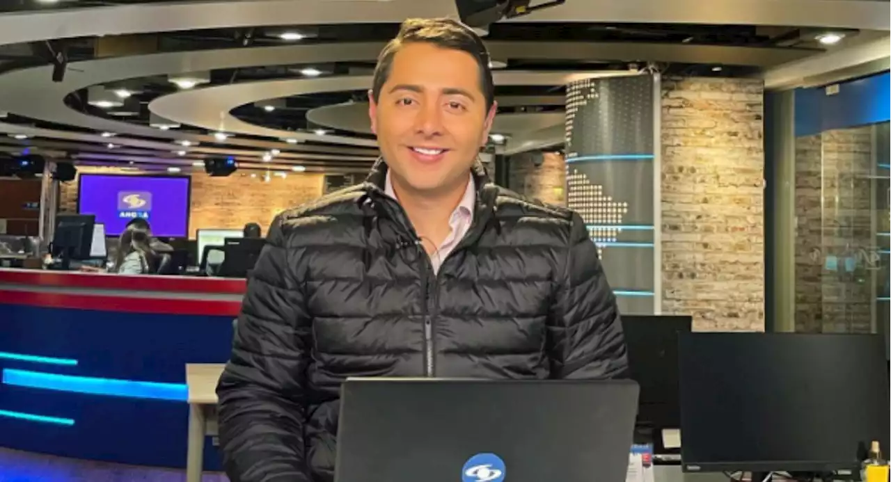 [Video] Periodista de Noticias Caracol boleteó a su padre en vivo durante la FILBo 2023 - Pulzo