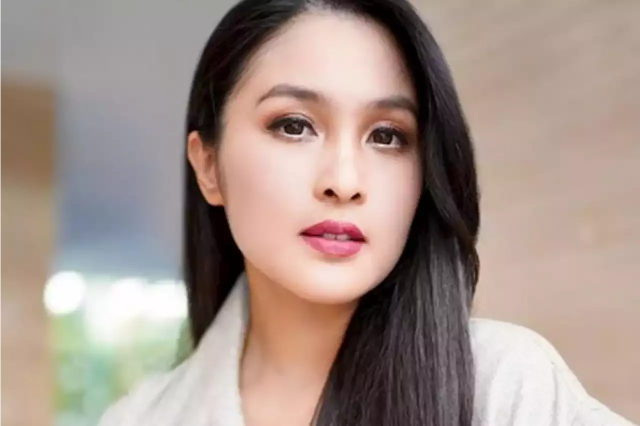 Sandra Dewi Pamer Foto Jadul Bareng Suami Wajahnya Jadi Sorotan