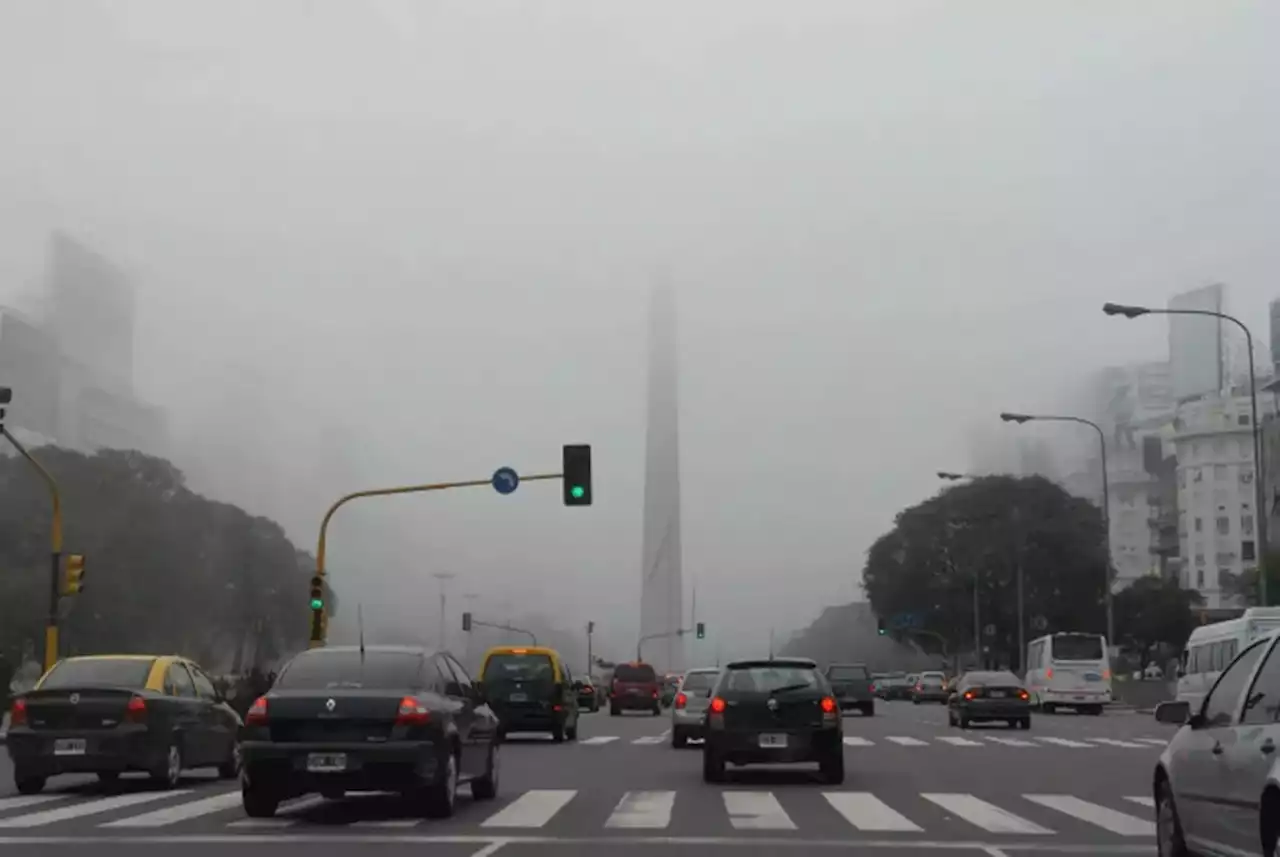 Cómo estará el clima en el AMBA: habrá que circular con precaución por la presencia de niebla