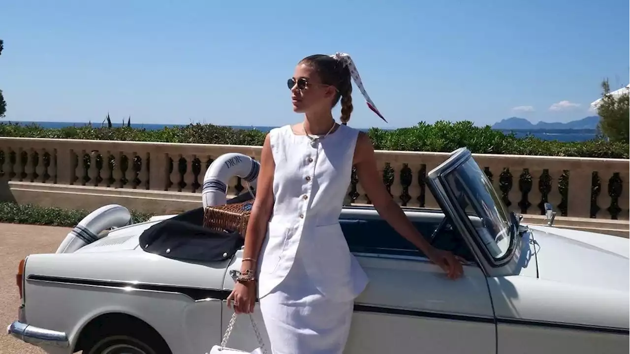 En 6 looks, Sofia Richie maîtrise à la perfection la tendance Riviera Chic