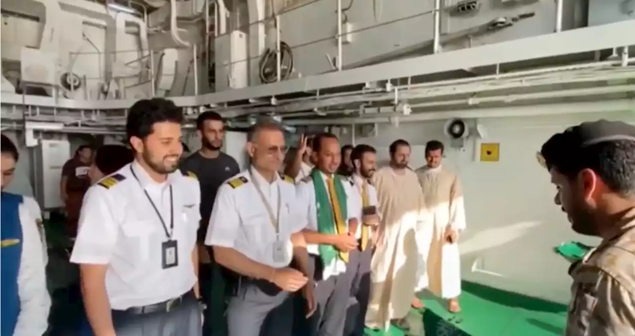 Personal des beschossenen saudischen Airbus A330 mit dem Schiff evakuiert - aeroTELEGRAPH