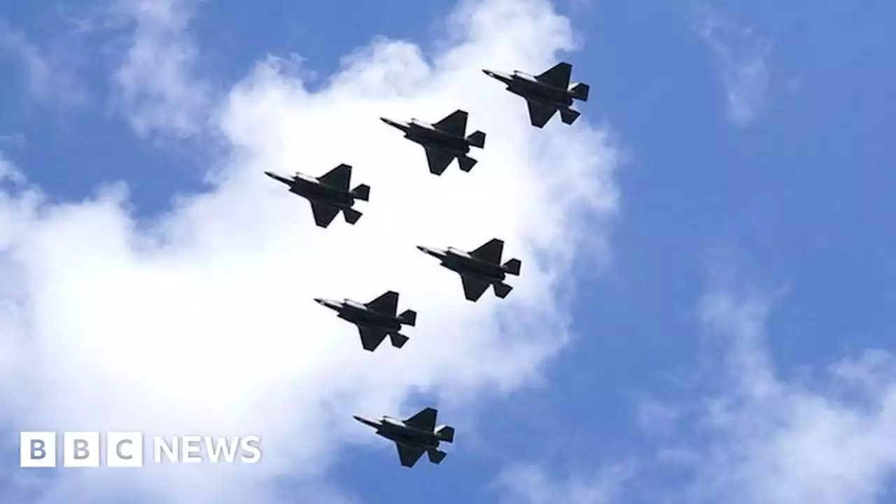 King Charles coronation: RAF aircraft rehearse flypast