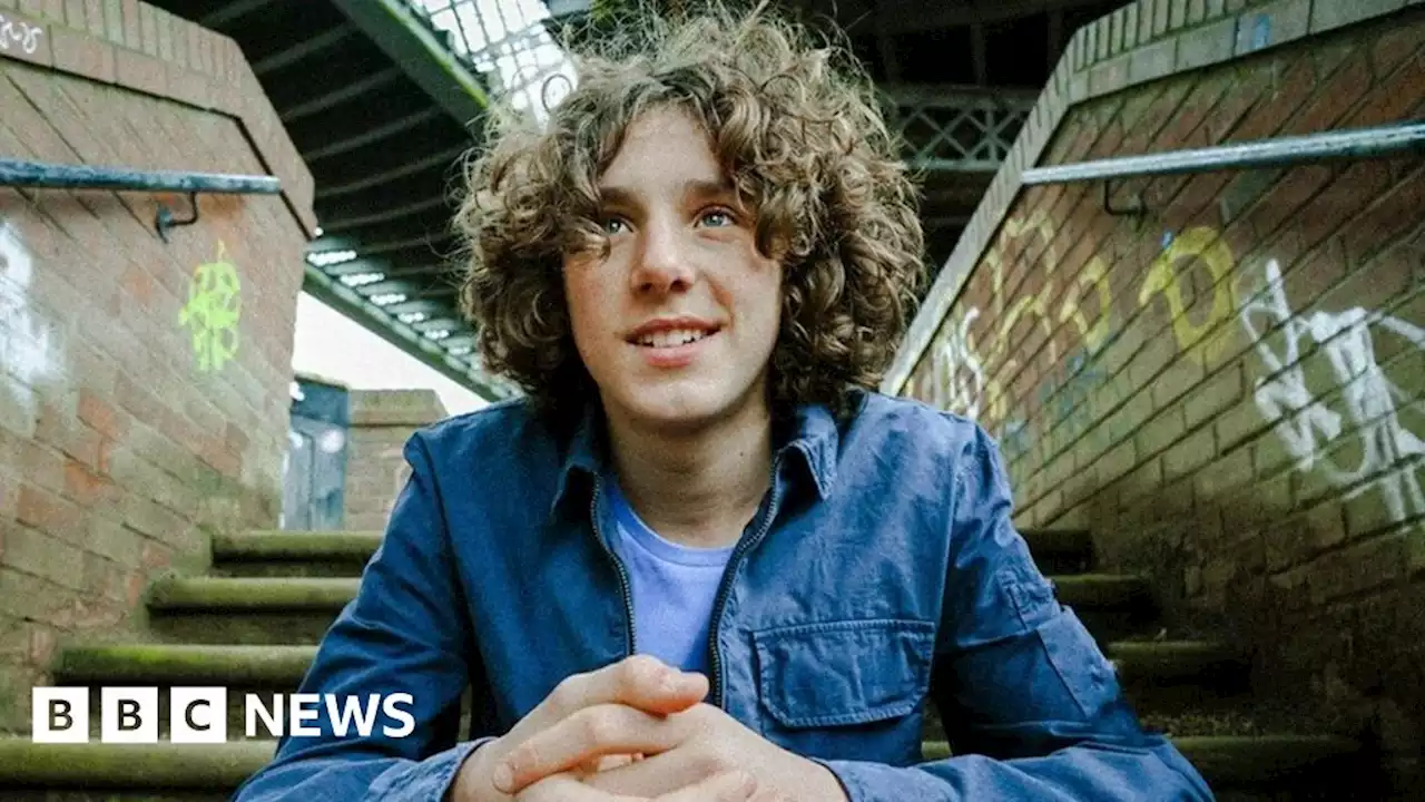 Alex Spencer: Busker, 16, releases first single after record deal