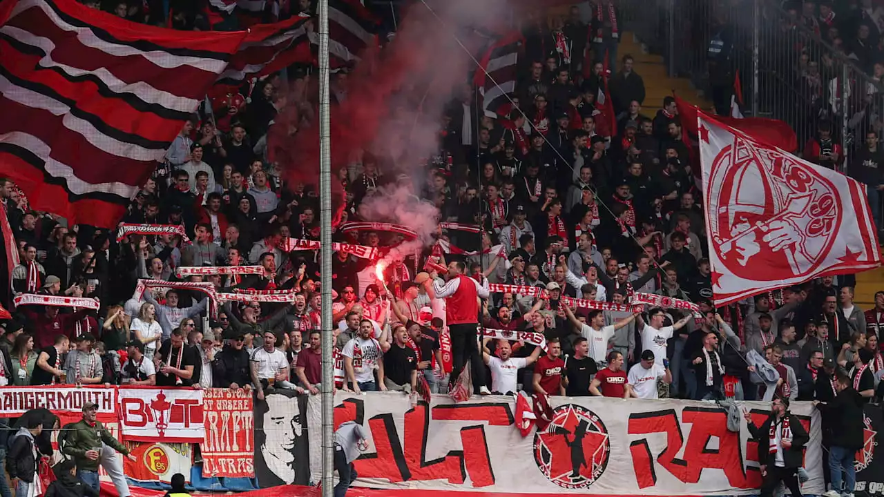 Kostenloser Eintritt bei Fortuna Düsseldorf: Fußball-Feiertag für Fans