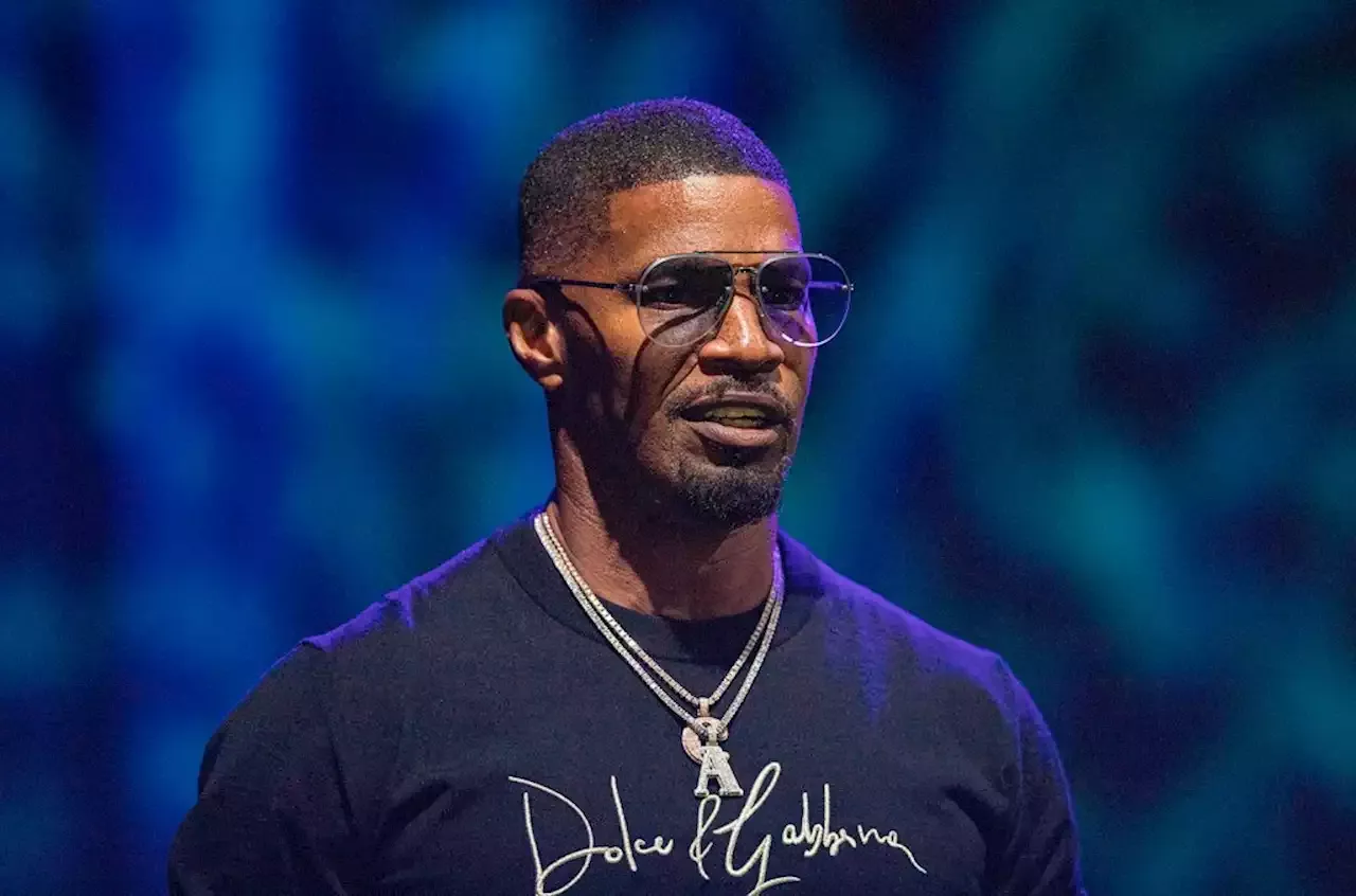 Nick Cannon Is Praying For Jamie Foxx Gives Update On Actors Hospitalization 