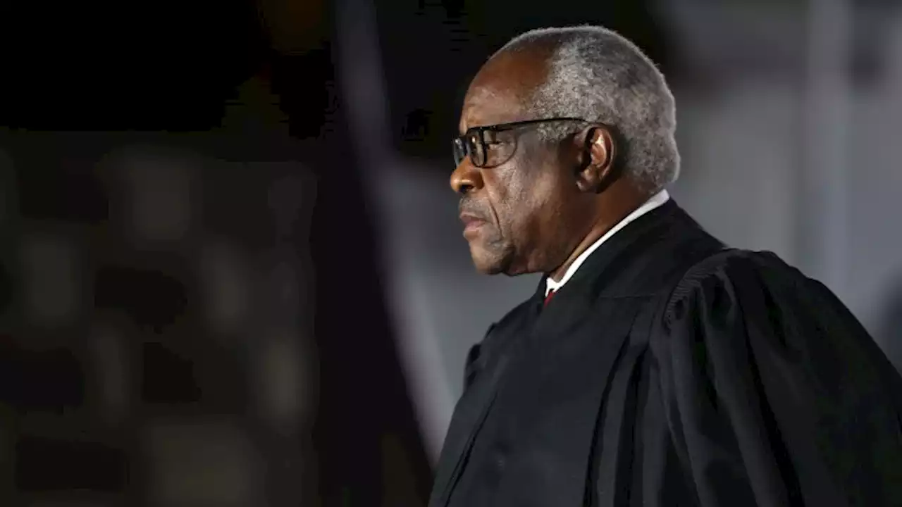 Senate Democrat asks GOP billionaire for details of Clarence Thomas' luxury travel | CNN Politics