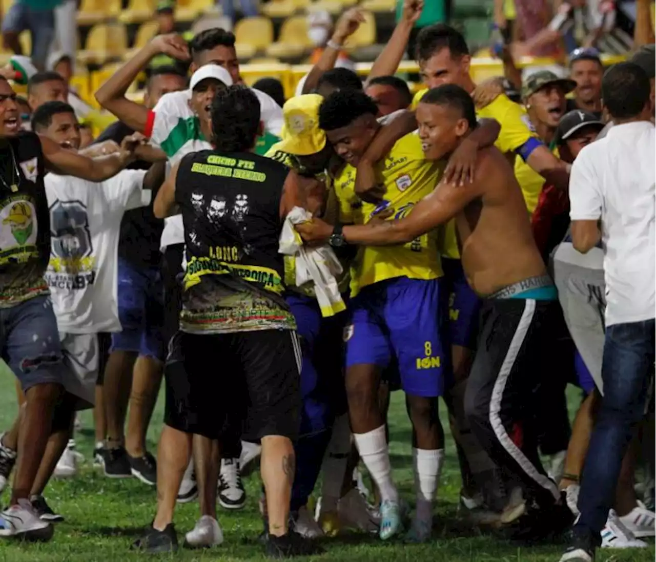 ¡Crece la ilusión de la A!: Real Cartagena se abraza con la hinchada