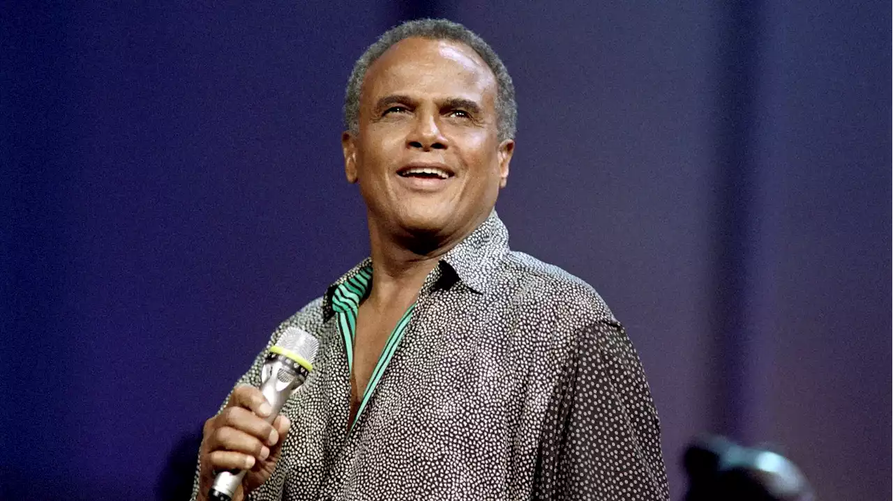 Harry Belafonte, chanteur américain et défenseur des droits civiques, est mort à l'âge de 96 ans