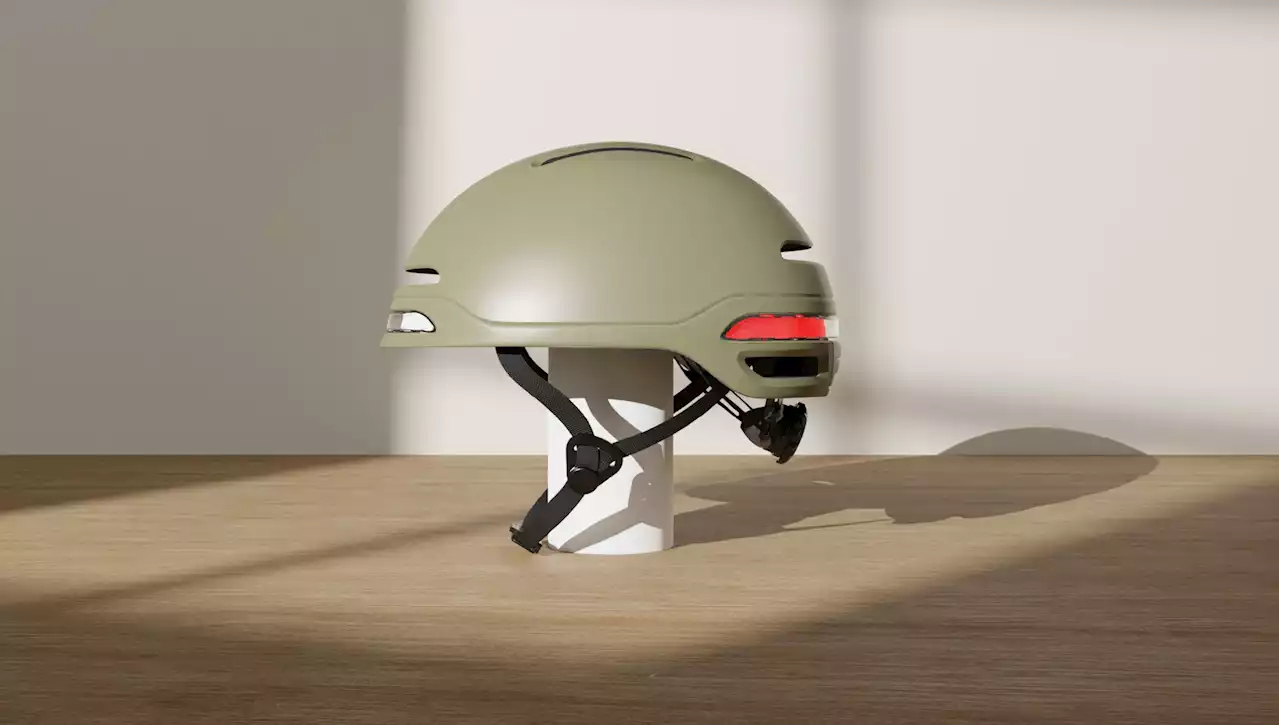 Vélo : feu stop et clignotants, ce casque intelligent veut renforcer votre sécurité