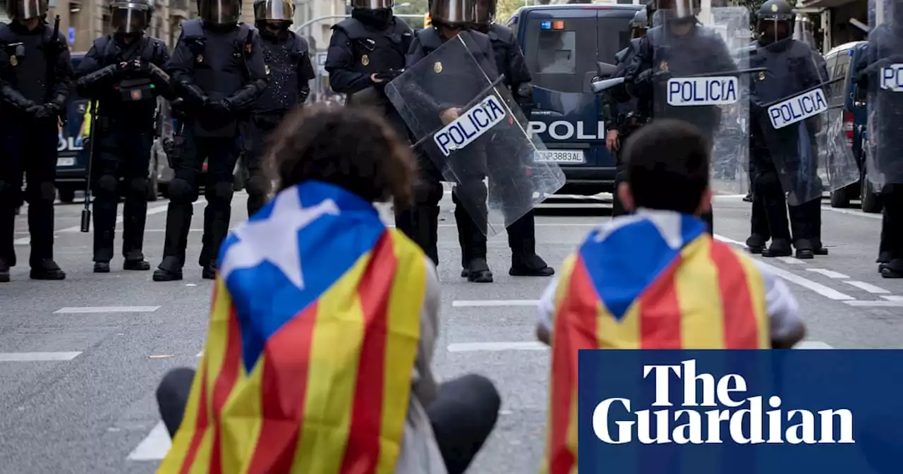 ‘I feel I was raped’: six women in Barcelona seek justice after relationship with ‘spy cop’